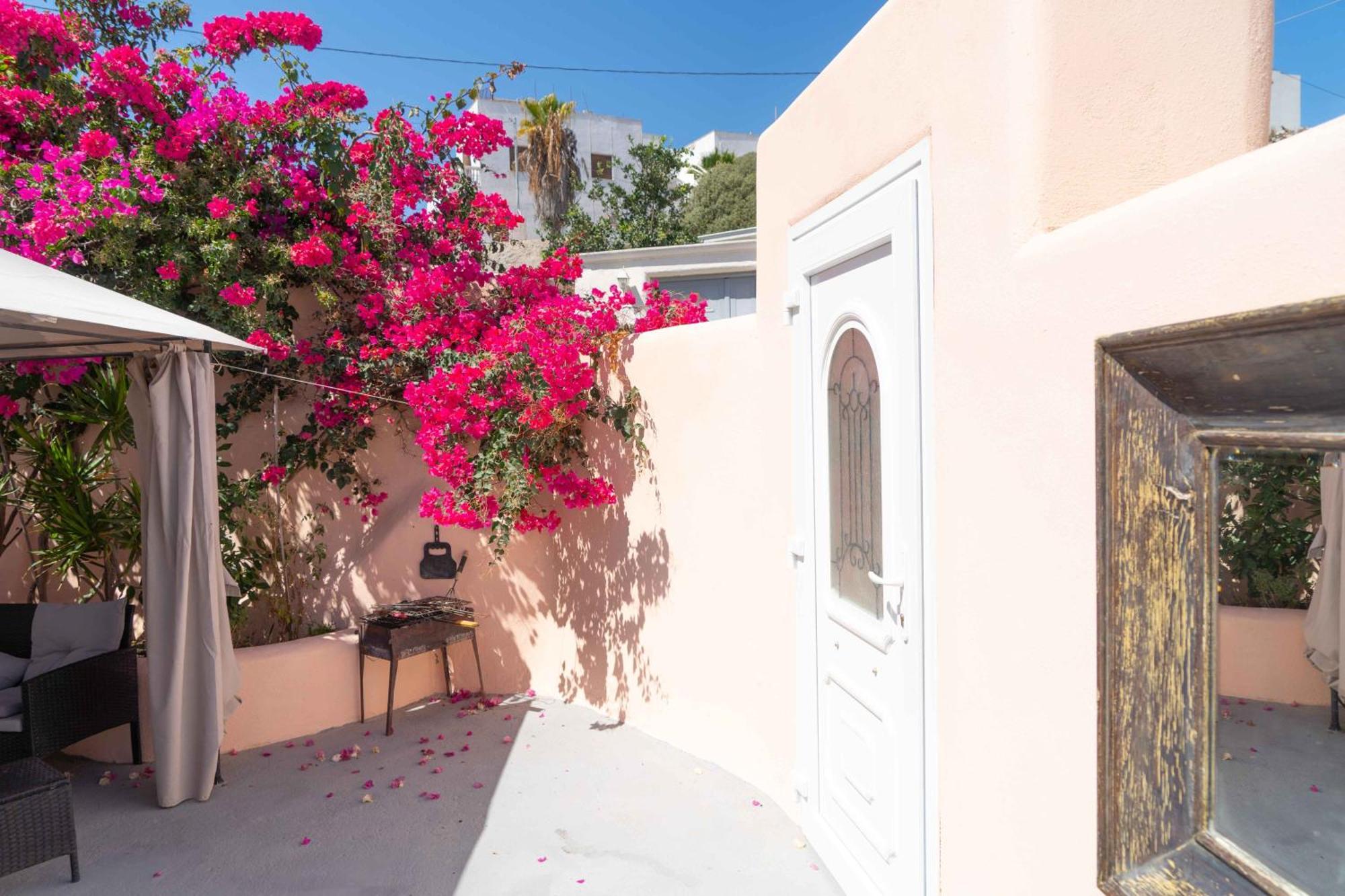Santorini Oasis- Cave House Villa Firá Buitenkant foto